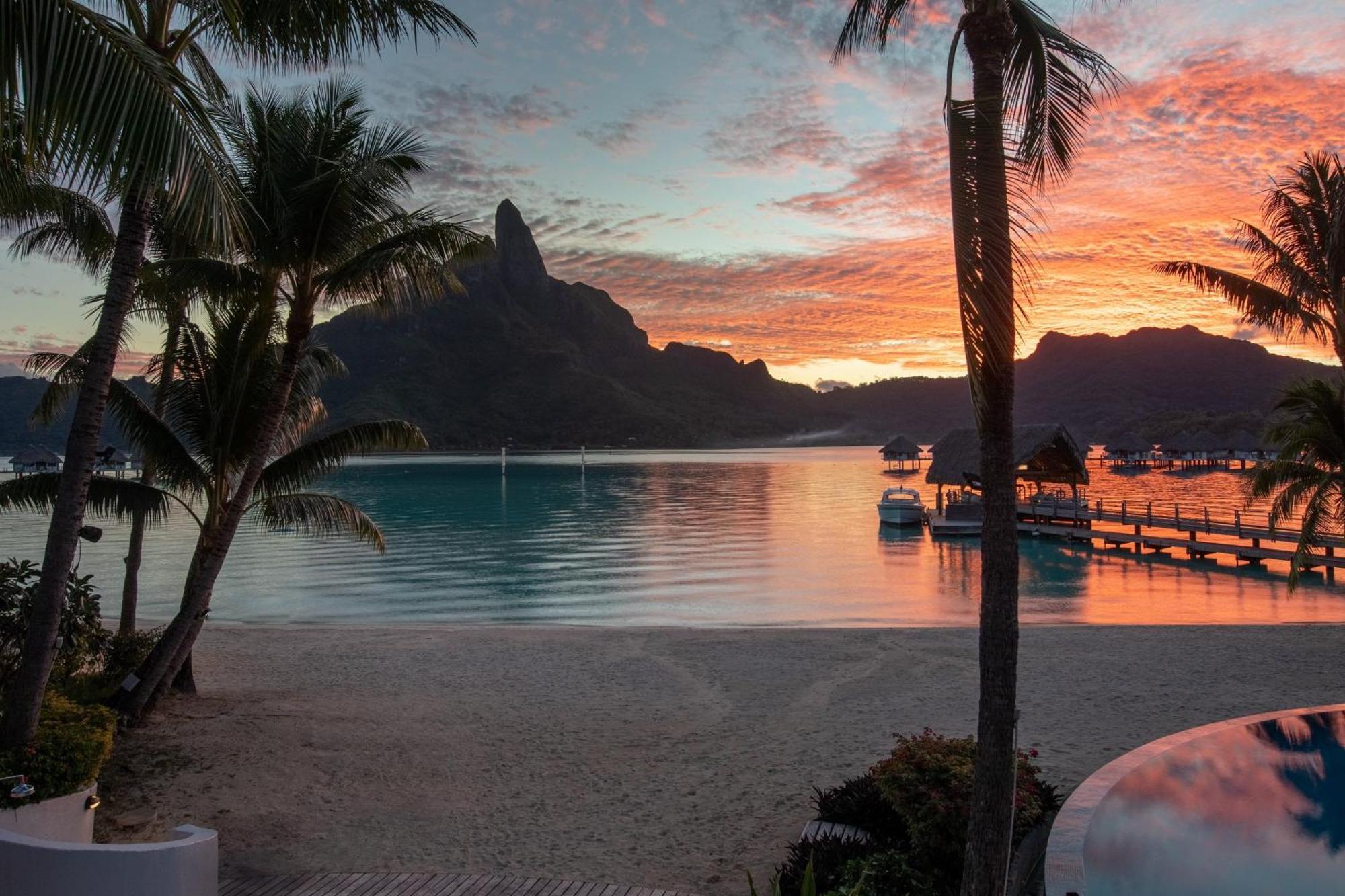 Hotel Le Meridien Bora Bora Exterior foto